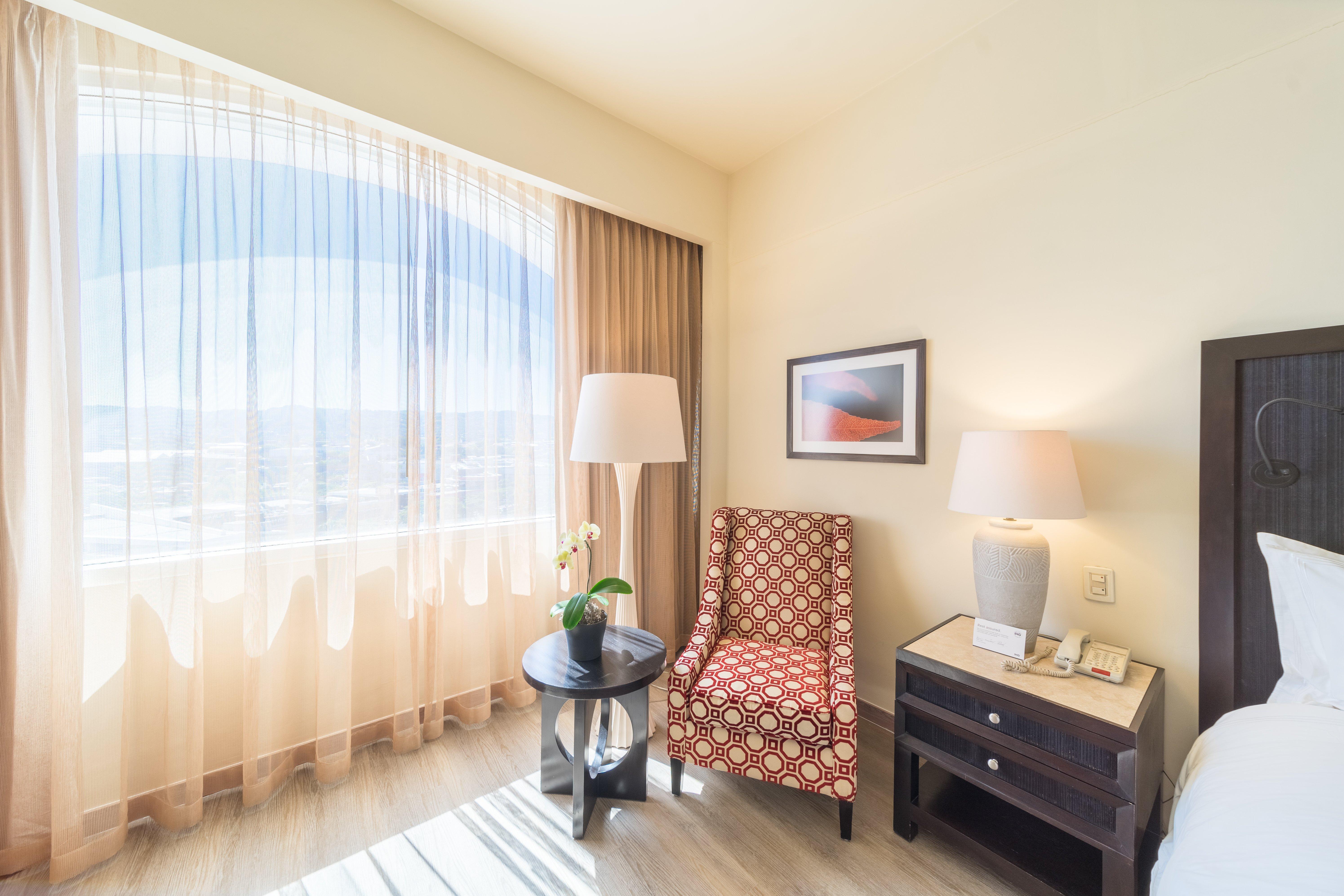 Real Intercontinental San Salvador By Ihg Hotel Bagian luar foto