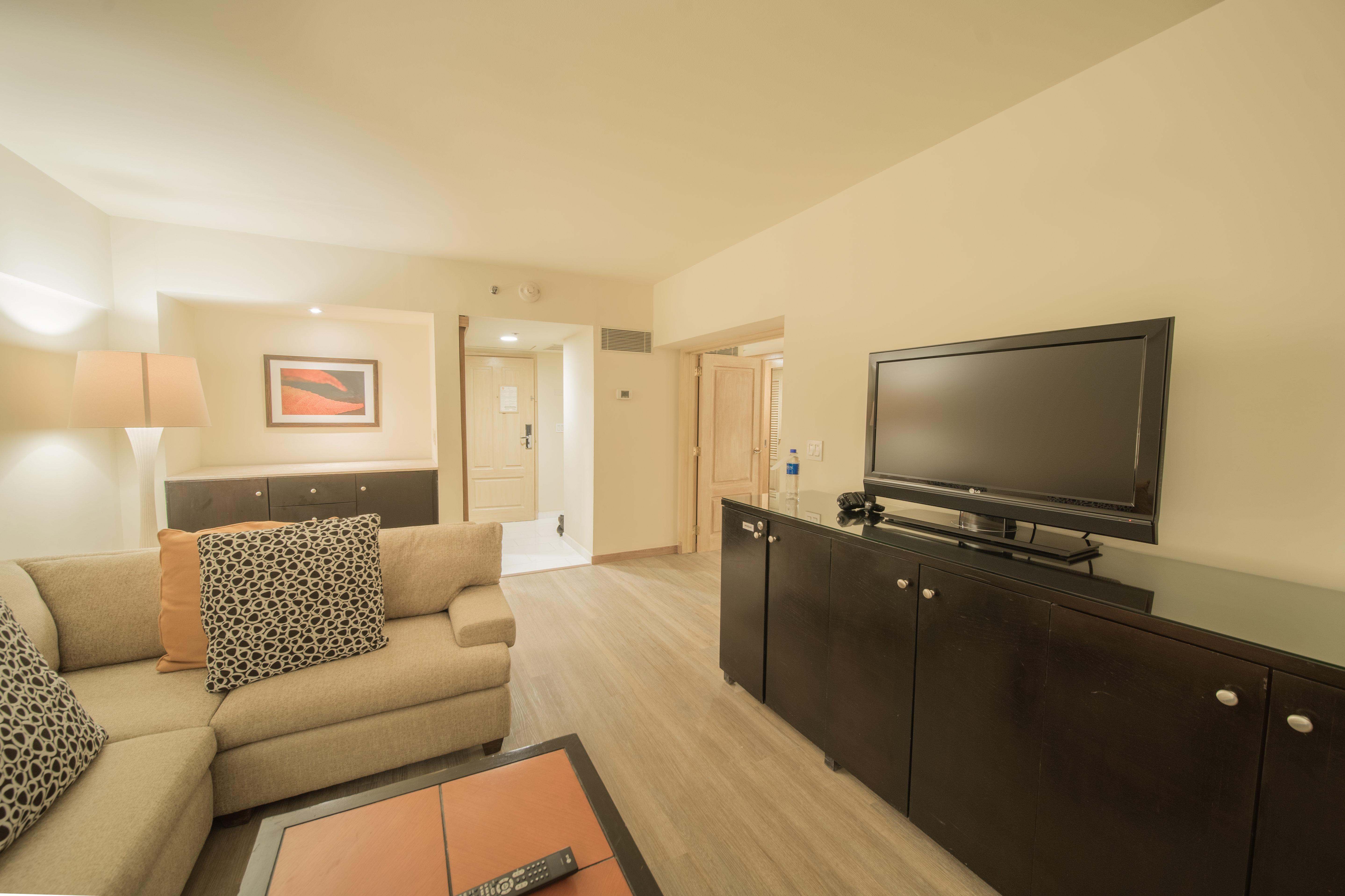 Real Intercontinental San Salvador By Ihg Hotel Bagian luar foto