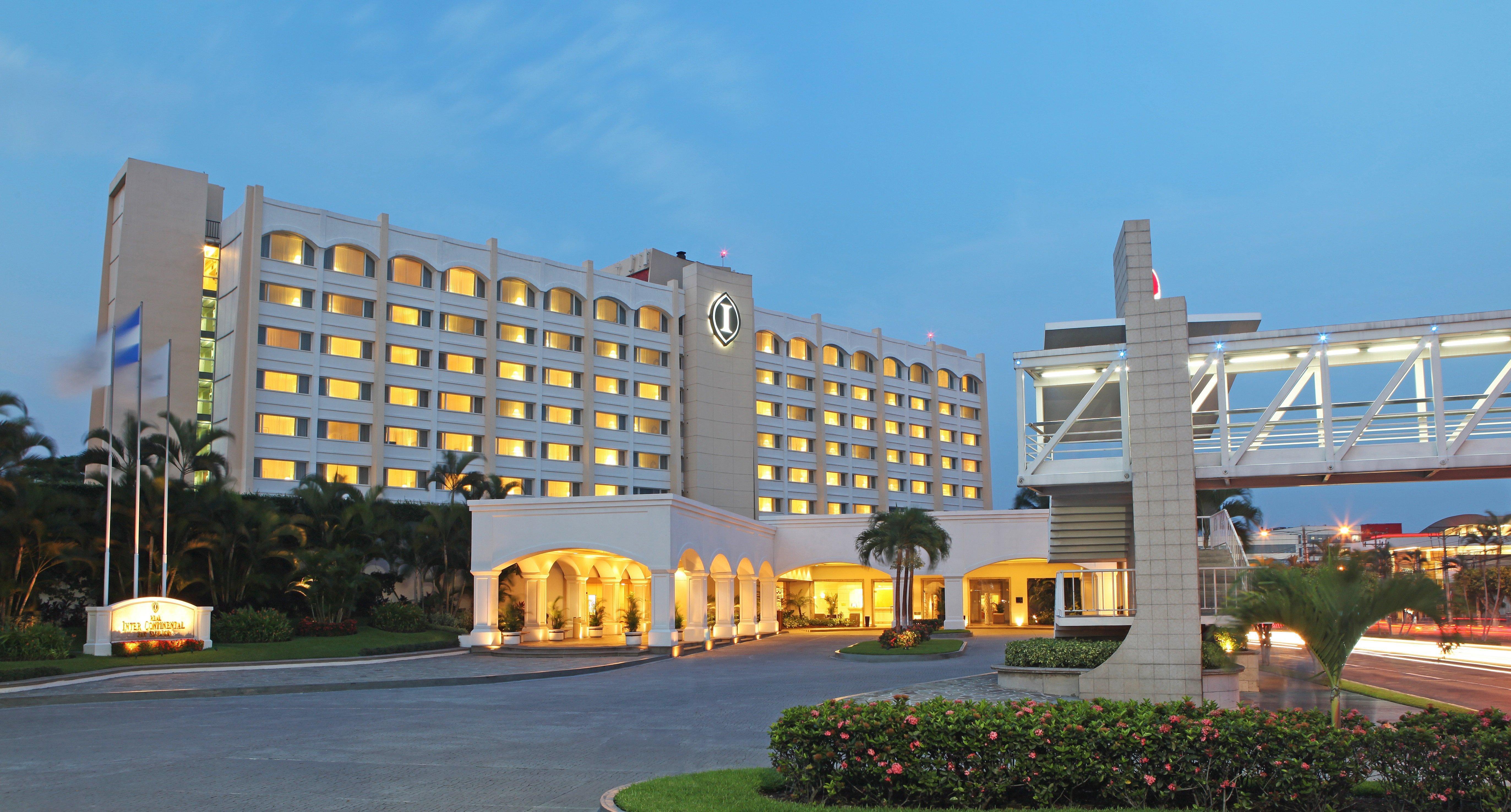 Real Intercontinental San Salvador By Ihg Hotel Bagian luar foto