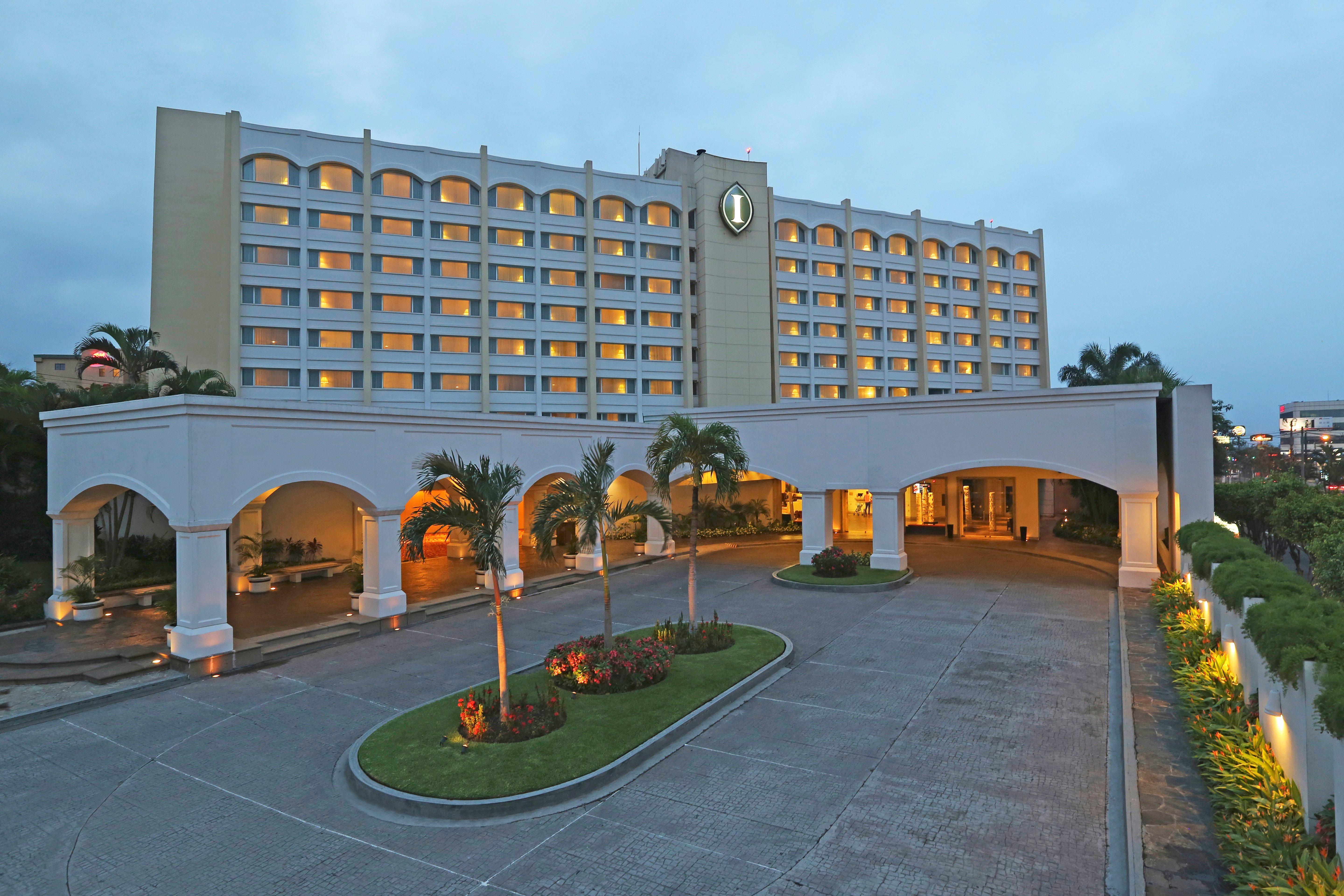 Real Intercontinental San Salvador By Ihg Hotel Bagian luar foto