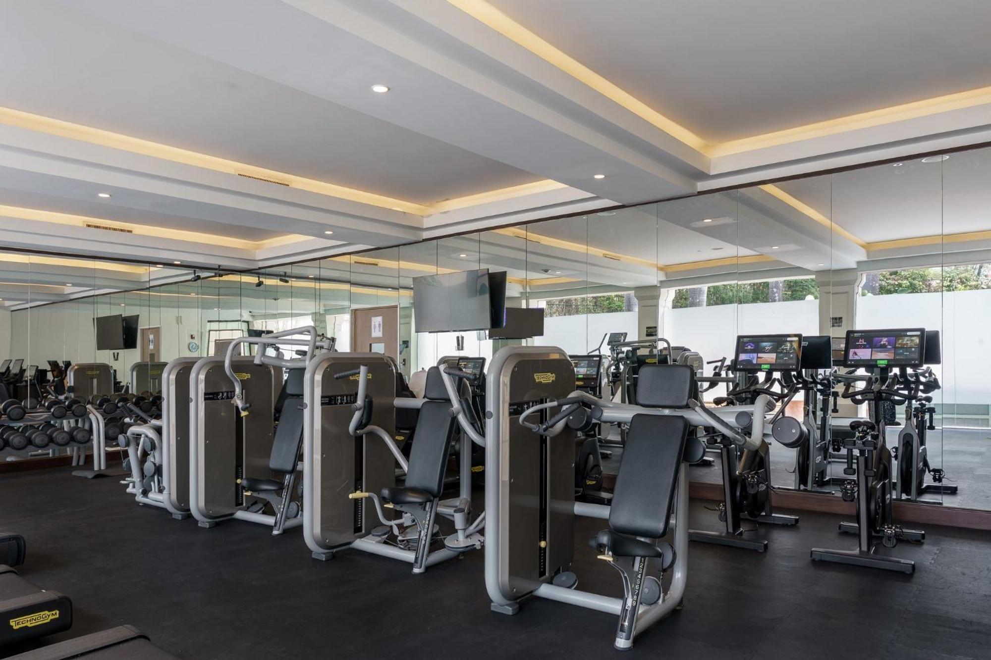 Real Intercontinental San Salvador By Ihg Hotel Bagian luar foto