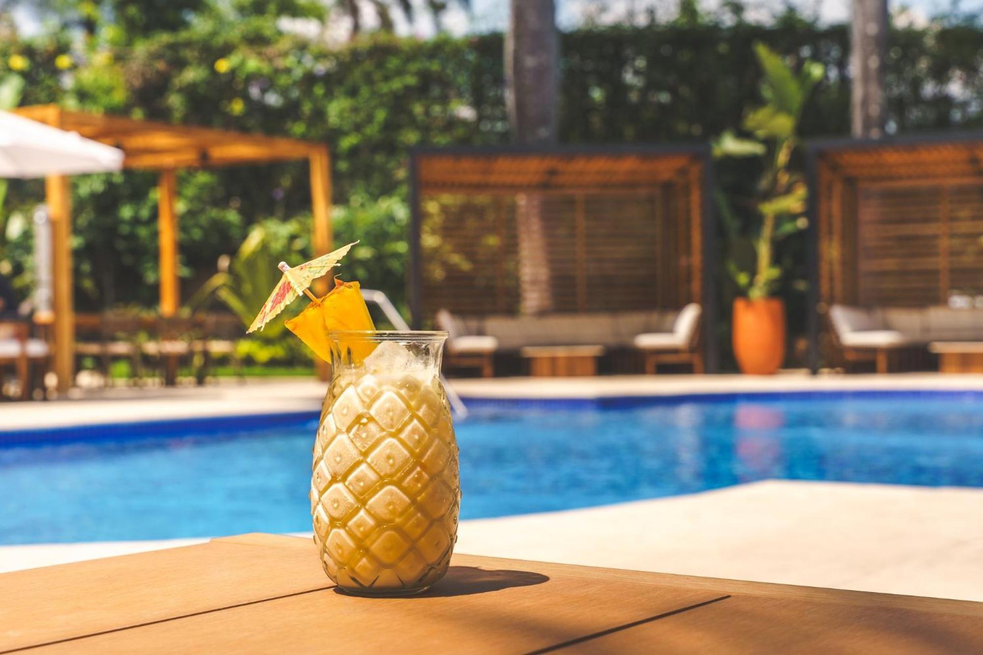 Real Intercontinental San Salvador By Ihg Hotel Bagian luar foto
