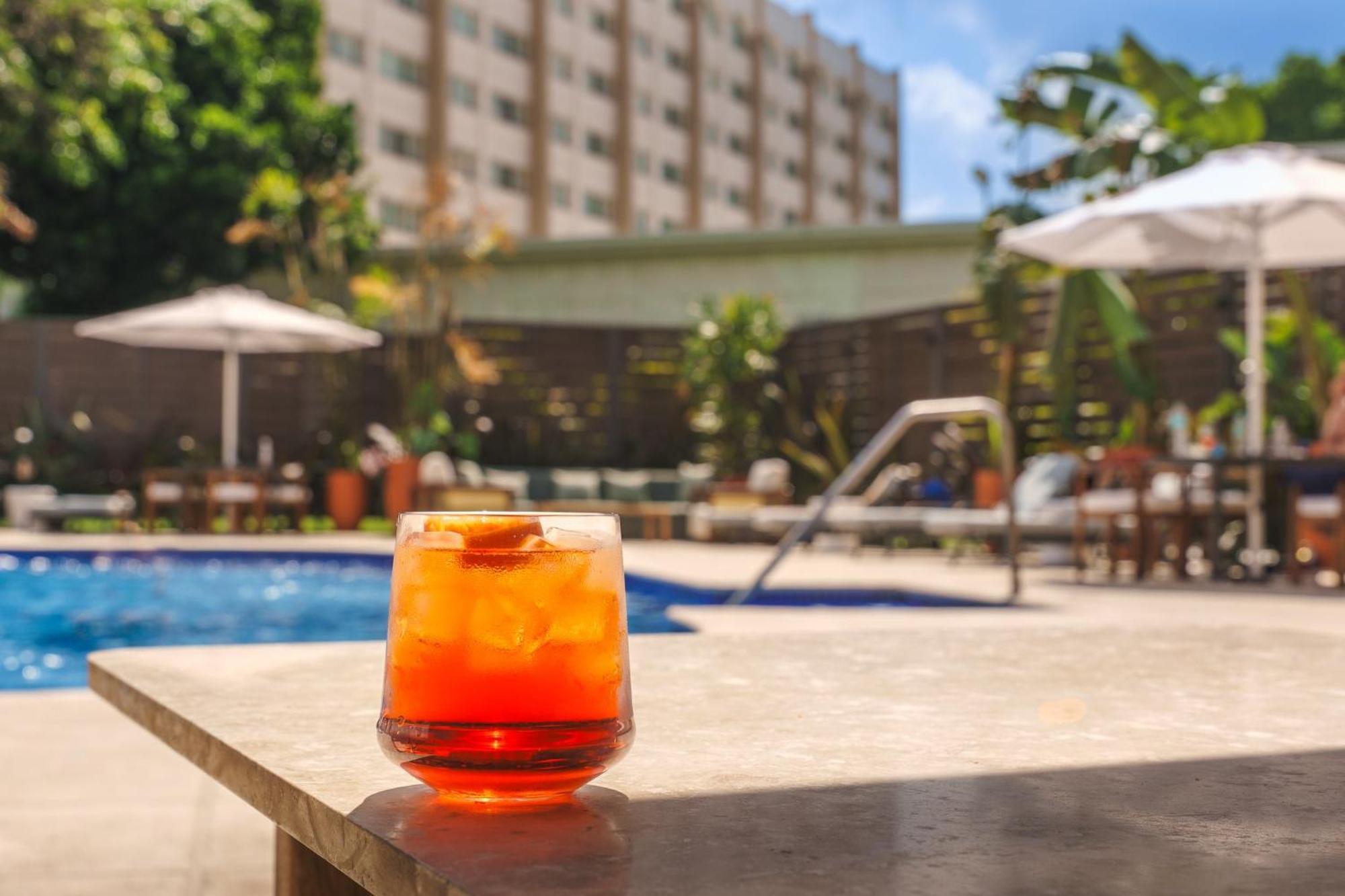 Real Intercontinental San Salvador By Ihg Hotel Bagian luar foto